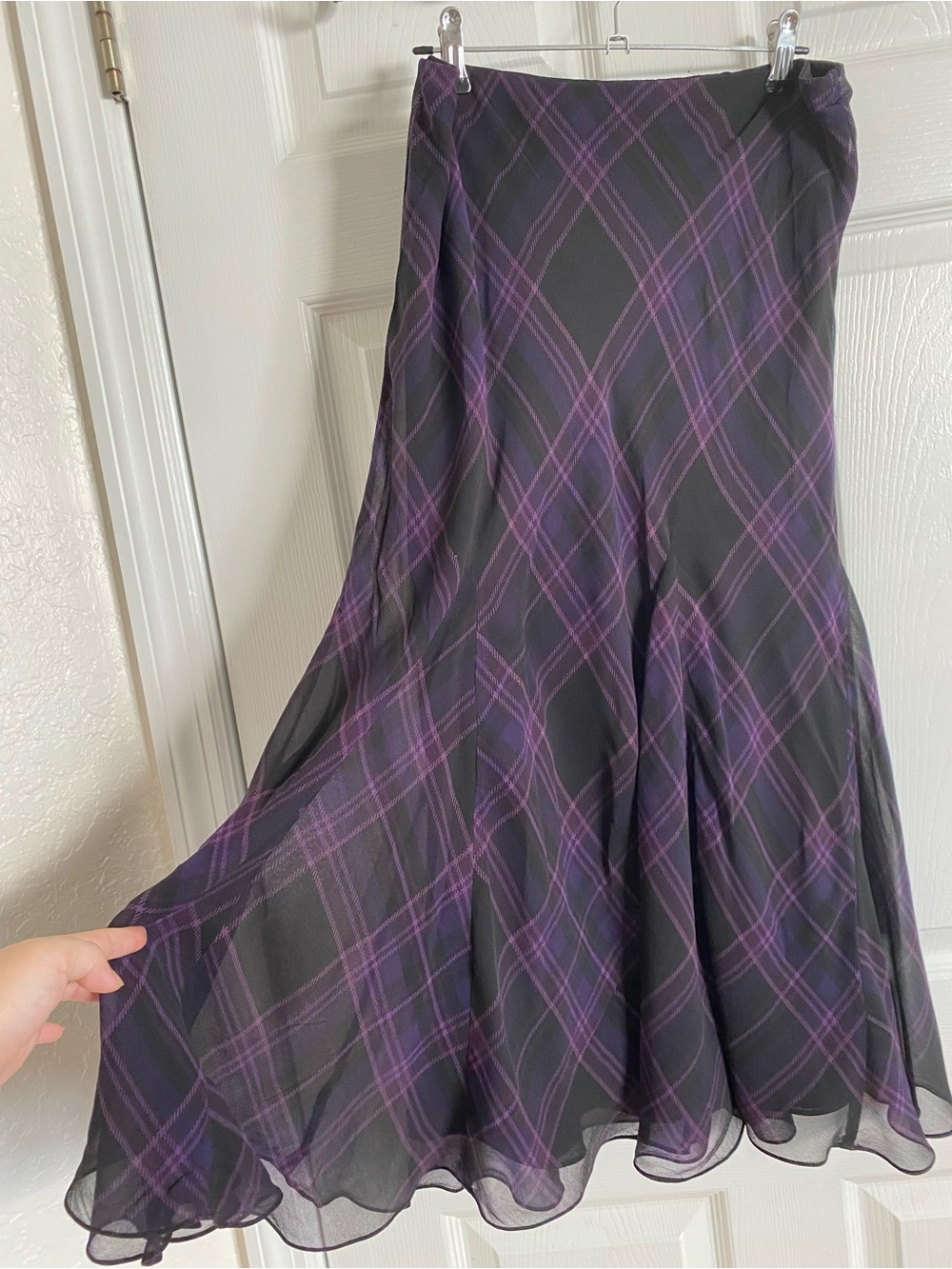 Y2K Lauren Ralph Lauren Silk Plaid Midi Skirt - Purple Black Chiffon - Picture 2 of 5